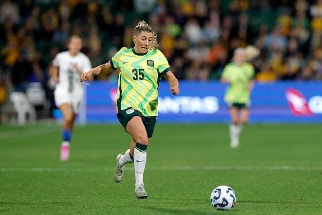 SOCCER AUSTRALIA SLOVENIA, Remy Siemsen of Australia runs the ball during the Women s friendly international soccer match between Australia and Slovenia at HBF Park in Perth, Sunday, June 29, 2025. ( NO ARCHIVING, EDITORIAL USE ONLY PERTH WESTERN AUSTRALIA AUSTRALIA  Copyright: xRICHARDxWAINWRIGHTx 20250629187612485136