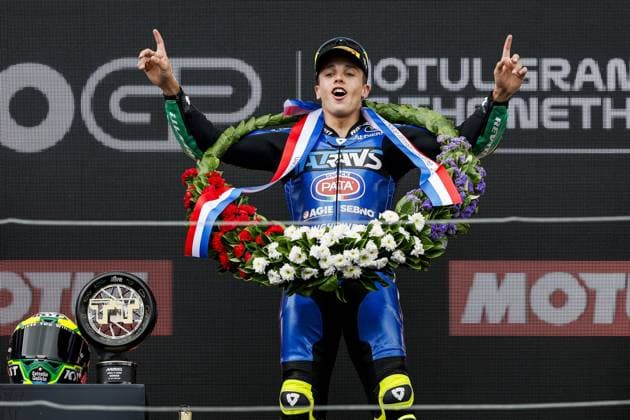 Bilder des Jahres 2025, Sport 06 Juni Sport Bilder des Tages ASSEN - Diogo Moreira (BRA) on the podium after the Moto2 race at the 100th Edition of the TT of Assen. ANP VINCENT JANNINK xVIxANPxSportx xxANPxIVx 530680597 originalFilename: 530680597.jpg