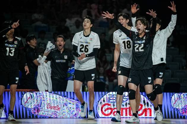 Volleyball, FIVB Nations League, Slowenien - Japan Volleyball - FIVB Men s Volleyball Nations League - Slovenia - Bulgaria - 29.06.2025 Players of team Japan celebrates after the play during Mens Volleyball Nations League in Burgas, VNL Bulgaria Copyright: xYulianxTodorovx