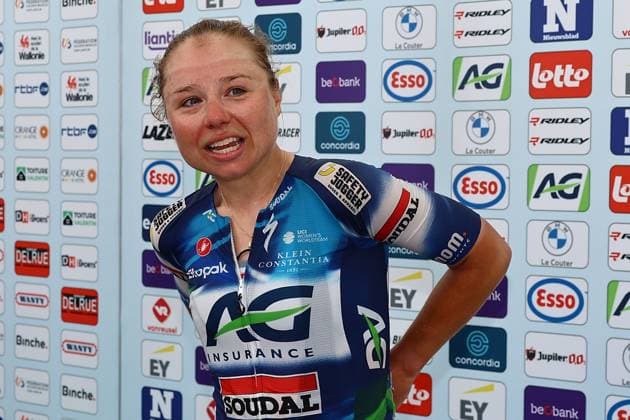 Belgian Justine Ghekiere celebrates after winning the women s elite road race of the Belgian Cycling Championships, 132,8 km from and to the Grand Place square in Binche on Sunday 29 June 2025. DAVIDxPINTENS  x128053558x