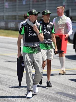 29 06 2025, Red Bull Ring, Spielberg, Formula 1 Austrian Grand Prix 2025 , pictured Nico Hülkenberg DEU , Stake F1 Team Kick Sauber and Gabriel Bortoleto BRA , Stake F1 Team Kick Sauber at the drivers parade Photo by Alessandro Martellotta Hasan Bratic DeFodi Images