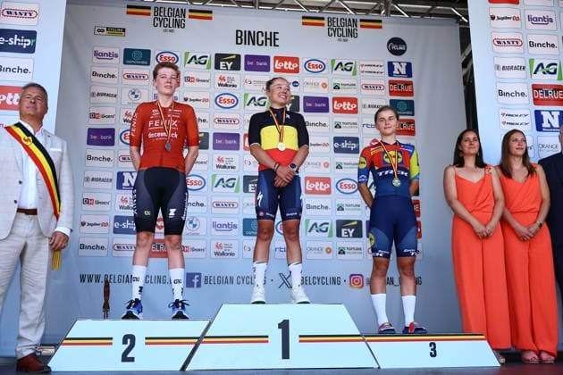 Belgian Fien Van Eynde of Fenix-Deceuninck Development Team, Belgian Justine Ghekiere of AG Insurance-Soudal Team and Belgian Fleur Moors of Lidl-Trek pictured on the podium after the women s elite road race of the Belgian Cycling Championships, 132,8 km from and to the Grand Place square in Binche on Sunday 29 June 2025. DAVIDxPINTENS  x128053853x