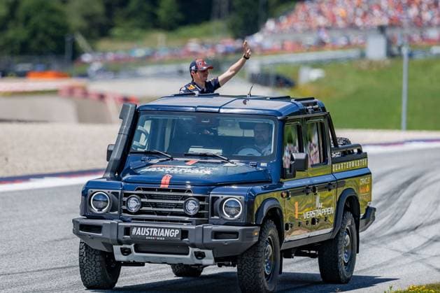 Formel 1, GP Österreich in Spielberg, Fahrerparade FORMULA 1 - GP of Austria 2025 SPIELBERG,AUSTRIA,29.JUN.25 - MOTORSPORTS, FORMULA 1 - Grand Prix of Austria, Red Bull Ring, drivers parade. Image shows Max Verstappen (NED Red Bull Racing).  GEPAxpictures xMatthiasxTrinkl