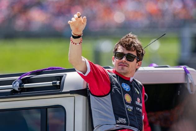 Formel 1, GP Österreich in Spielberg, Fahrerparade FORMULA 1 - GP of Austria 2025 SPIELBERG,AUSTRIA,29.JUN.25 - MOTORSPORTS, FORMULA 1 - Grand Prix of Austria, Red Bull Ring, drivers parade. Image shows Charles Leclerc (MON Ferrari).  GEPAxpictures xMatthiasxTrinkl