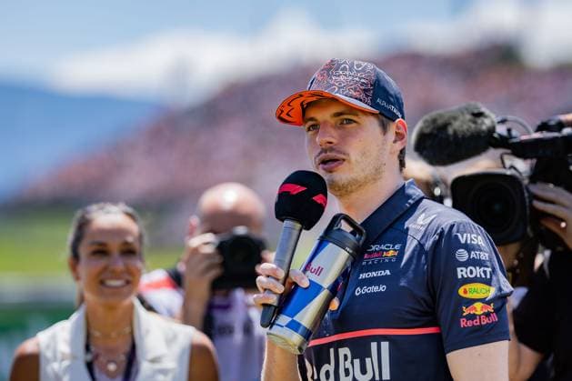 Formel 1, GP Österreich in Spielberg, Fahrerparade FORMULA 1 - GP of Austria 2025 SPIELBERG,AUSTRIA,29.JUN.25 - MOTORSPORTS, FORMULA 1 - Grand Prix of Austria, Red Bull Ring, drivers parade. Image shows Max Verstappen (NED Red Bull Racing).  GEPAxpictures xMatthiasxTrinkl