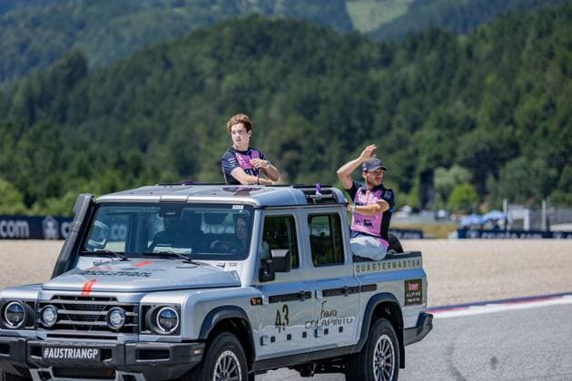 Formel 1, GP Österreich in Spielberg, Fahrerparade FORMULA 1 - GP of Austria 2025 SPIELBERG,AUSTRIA,29.JUN.25 - MOTORSPORTS, FORMULA 1 - Grand Prix of Austria, Red Bull Ring, drivers parade. Image shows Franco Colapinto (ARG Alpine) and Pierre Gasly (FRA Alpine).  GEPAxpictures xMatthiasxTrinkl