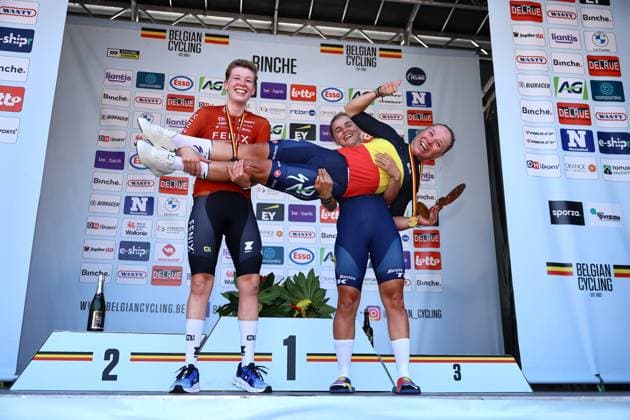 Belgian Fien Van Eynde of Fenix-Deceuninck Development Team, Belgian Justine Ghekiere of AG Insurance-Soudal Team and Belgian Fleur Moors of Lidl-Trek pictured on the podium after the women s elite road race of the Belgian Cycling Championships, 132,8 km from and to the Grand Place square in Binche on Sunday 29 June 2025. DAVIDxPINTENS  x128054237x