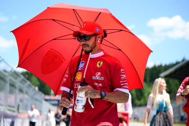 F1 Grand Prix of Austria Lewis Hamilton of Scuderia Ferrari walks during the race, the 12th round of the Formula 1 World Championship, WM, Weltmeisterschaft at the Red Bull Ring in Spielberg, Styria, Austria, on June 29, 2025. Spielberg Styria Austria  Copyright: xAndreaxDiodatox originalFilename:diodato-formula1250628_npyvH.jpg