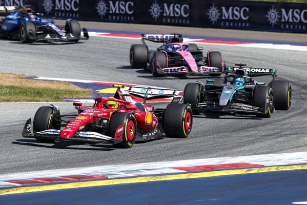 Lewis Hamilton Scuderia Ferrari HP 44 , George Russell Mercedes AMG Petronas 63 , Race, Grand Prix of Austria, Motorsport, Men, Formula 1, 29 06 2025 Spielberg Styria Austria Copyright: xkolbert-press ChristianxKolbertx