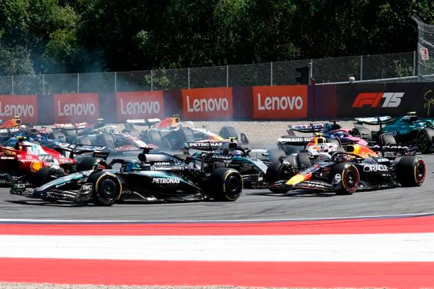 29 06 2025, xsvx, Motorsport FIA Formula 1, Austrian Grand Prix v l Accident between Andrea Kimi Antonelli Mercedes AMG Petronas starting number 12 and Max Verstappen Oracle Red Bull Racing starting number 1 FIA REGULATIONS PROHIBIT ANY USE OF PHOTOGRAPHS as IMAGE SEQUENCES and or QUASI VIDEO Zeltweg Spielberg