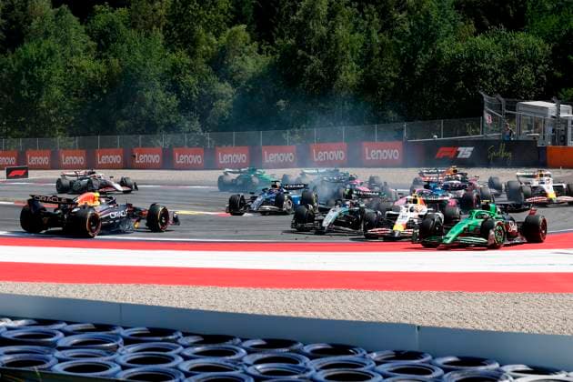29 06 2025, xsvx, Motorsport FIA Formula 1, Austrian Grand Prix v l Accident between Andrea Kimi Antonelli Mercedes AMG Petronas starting number 12 and Max Verstappen Oracle Red Bull Racing starting number 1 FIA REGULATIONS PROHIBIT ANY USE OF PHOTOGRAPHS as IMAGE SEQUENCES and or QUASI VIDEO Zeltweg Spielberg
