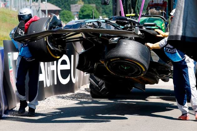29 06 2025, xsvx, Motorsport FIA Formula 1, Austrian Grand Prix v l Car of Andrea Kimi Antonelli Mercedes AMG Petronas starting number 12 after the accident FIA REGULATIONS PROHIBIT ANY USE OF PHOTOGRAPHS as IMAGE SEQUENCES and or QUASI VIDEO Zeltweg Spielberg