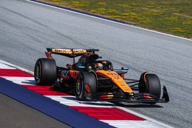 F1 - AUSTRIAN GRAND PRIX 2025 81 PIASTRI Oscar (aus), McLaren F1 Team MCL39, action during the Formula 1 MSC Cruises Austrian Grand Prix 2025, 11th round of the 2025 FIA Formula One World Championship, WM, Weltmeisterschaft from June 27 to 29, 2025 on the Red Bull Ring, in Spielberg, Austria - SpielbergAustria  Copyright: xANTONINxVINCENTx