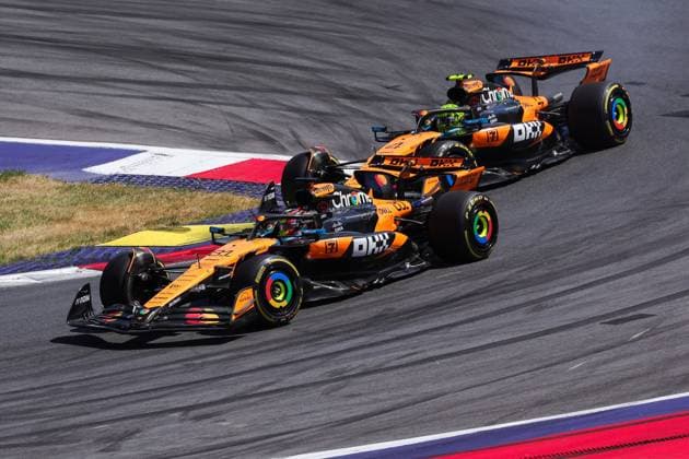 F1 - AUSTRIAN GRAND PRIX 2025 81 PIASTRI Oscar (aus), McLaren F1 Team MCL39, action and 04 NORRIS Lando (gbr), McLaren F1 Team MCL39, action during the Formula 1 MSC Cruises Austrian Grand Prix 2025, 11th round of the 2025 FIA Formula One World Championship, WM, Weltmeisterschaft from June 27 to 29, 2025 on the Red Bull Ring, in Spielberg, Austria - SpielbergAustria Copyright: xFLORENTxGOODENx