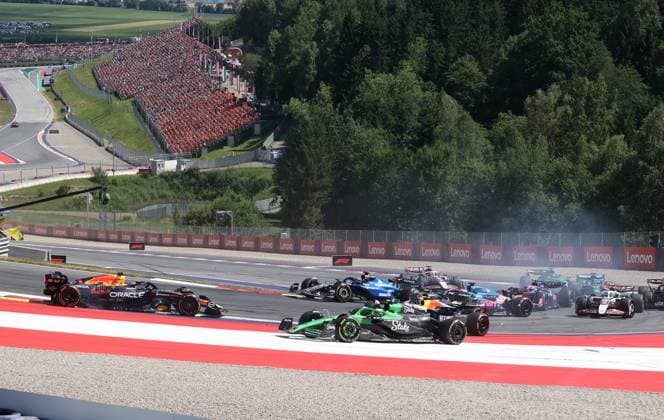 29 06 2025, Red Bull Ring, Spielberg, Formula 1 Grand Prix of Austria 2025 , in the picture accident between Andrea Kimi Antonelli ITA , Mercedes AMG Petronas Formula One Team and Max Verstappen NLD , Oracle Red Bull Racing, both drivers retire Photo by Alessandro Martellotta Hasan Bratic DeFodi Images