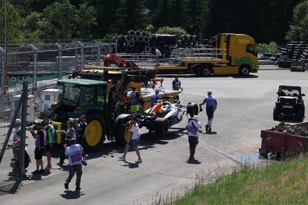 29 06 2025, Red Bull Ring, Spielberg, Formula 1 Grand Prix of Austria 2025 , in the picture accident between Andrea Kimi Antonelli ITA , Mercedes AMG Petronas Formula One Team and Max Verstappen NLD , Oracle Red Bull Racing, both drivers retire Photo by Alessandro Martellotta Hasan Bratic DeFodi Images