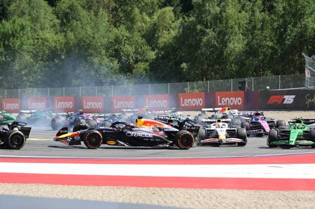 Max Verstappen Oracle Red Bull Racing, 01 , Andrea Kimi Antonelli Mercedes AMG Petronas Formula One Team, 12 , Accident, Race, Race, Grand Prix of Austria, Motorsport, Men, Formula 1, 29 06 2025 Spielberg Styria Austria Copyright: xkolbert-press AnnikaxGrafx