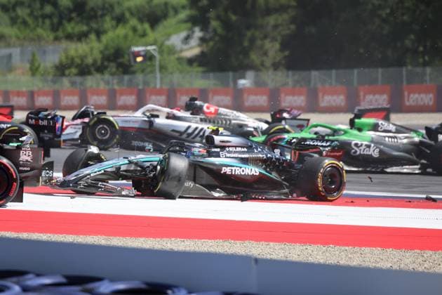 Max Verstappen Oracle Red Bull Racing, 01 , Andrea Kimi Antonelli Mercedes AMG Petronas Formula One Team, 12 , Accident, Race, Race, Grand Prix of Austria, Motorsport, Men, Formula 1, 29 06 2025 Spielberg Styria Austria Copyright: xkolbert-press AnnikaxGrafx