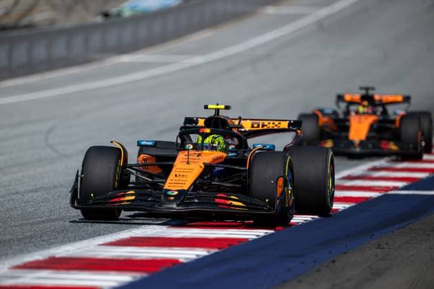 Lando Norris McLaren Formula 1 Team, Great Britain, 04 in MCL39 ahead of Oscar Piastri McLaren Formula 1 Team, Australia, 81 , AUT, Formula 1 World Championship, MSC Cruises Grand Prix of Austria, Red Bull Ring Spielberg, Race, Season 2025, 29 06 2025 AUT, Formula 1 World Championship, MSC Cruises Grand Prix of Austria, Red Bull Ring Spielberg, Race, Season 2025, 29 06 2025 Spielberg Copyright: xEibner-Pressefoto Memmlerx EP_MMR