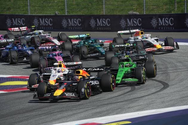 Formula 1 Grand Prix of Austria 2025 29 06 2025, Red Bull Ring, Spielberg, Formula 1 Grand Prix of Austria 2025 , in the picture race start Max Verstappen NLD , Oracle Red Bull Racing, Liam Lawson NZL , Visa Cash App RB Formula One Team, Gabriel Bortoleto BRA , Stake F1 Team Kick Sauber, Isack Hadjar FRA , Fernando Alonso ESP , Aston Martin Aramco Cognizant Formula One Team, Andrea Kimi Antonelli ITA , Mercedes AMG Petronas Formula One Team nordphotoxGmbHx xBratic nph00250
