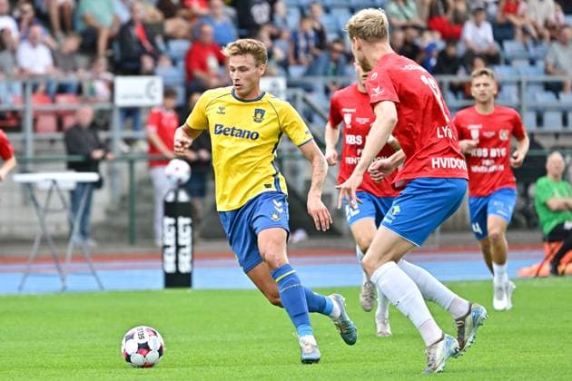 Hvidovre IF v Brondby IF, pre-season test match, Hvidovre, Denmark Hvidovre, Denmark. 28th, June 2025. Sebastian Sebulonsen (2) of Broendby IF seen during a pre-season test match match between Hvidovre IF and Broendby IF at Pro Ventilation Arena in Hvidovre. Denmark, Hvidovre  Copyright: xGonzalesxPhoto DennisxJacobsenx