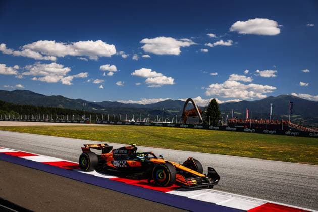 F1 - AUSTRIAN GRAND PRIX 2025 04 NORRIS Lando (gbr), McLaren F1 Team MCL39, action during the Formula 1 MSC Cruises Austrian Grand Prix 2025, 11th round of the 2025 FIA Formula One World Championship, WM, Weltmeisterschaft from June 27 to 29, 2025 on the Red Bull Ring, in Spielberg, Austria - SpielbergAustria  Copyright: xANTONINxVINCENTx