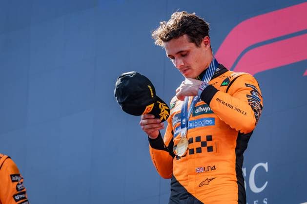 FORMULA 1 - GP of Austria 2025 SPIELBERG,AUSTRIA,29.JUN.25 - MOTORSPORTS, FORMULA 1 - Grand Prix of Austria, Red Bull Ring, podium. Image shows Lando Norris (GBR McLaren). Keywords: medal.  GEPAxpictures xMatthiasxTrinkl