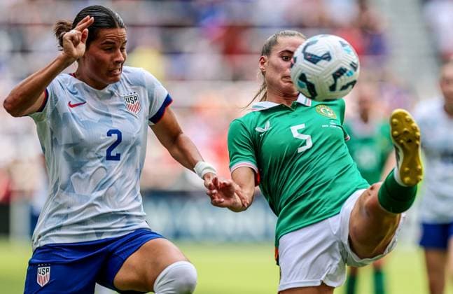 Football, Women, USA - Ireland