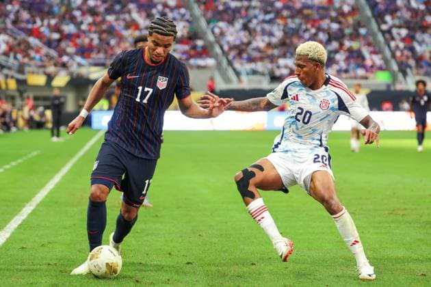June 29th, 2025: Costa Rica midfielder Josimar Alcocer (20) defends against United States forward Malik Tillman (17) during a CONCACAF Gold Cup quarterfinals soccer match between The United States and Costa Rica at US Bank Stadium in Minneapolis, MN. -CSM. Minneapolis USA - ZUMAc04_ 20250629_zma_c04_259 Copyright: xStevenxGarciax