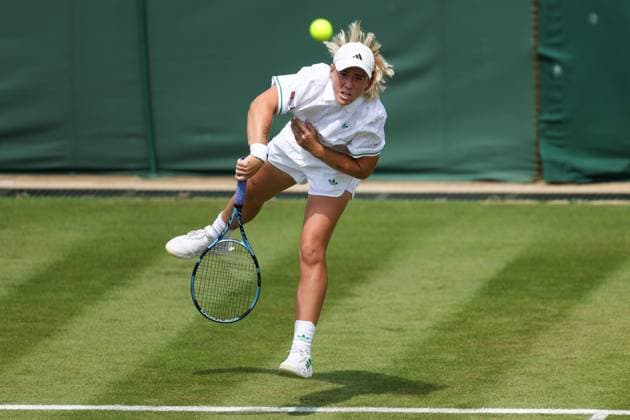 Sonay Kartal during her first round match Wimbledon Tennis Championships, Day 1, The All England Lawn Tennis and Croquet Club, London, UK - 30 Jun 2025London The All England Lawn Tennis and United Kingdom  Copyright: xEllaxLing Shutterstockx 15378844n