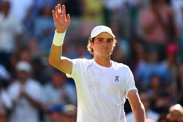 Joao Fonseca during his first round match Wimbledon Tennis Championships, Day 1, The All England Lawn Tennis and Croquet Club, London, UK - 30 Jun 2025London The All England Lawn Tennis and United Kingdom  Copyright: xJamesxMarsh Shutterstockx 15378842dz