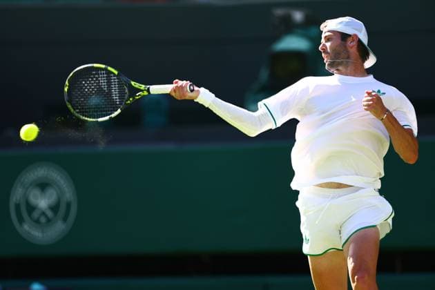 Jacob Fearnley during his first round match Wimbledon Tennis Championships, Day 1, The All England Lawn Tennis and Croquet Club, London, UK - 30 Jun 2025London The All England Lawn Tennis and United Kingdom  Copyright: xJamesxMarsh Shutterstockx 15378842du