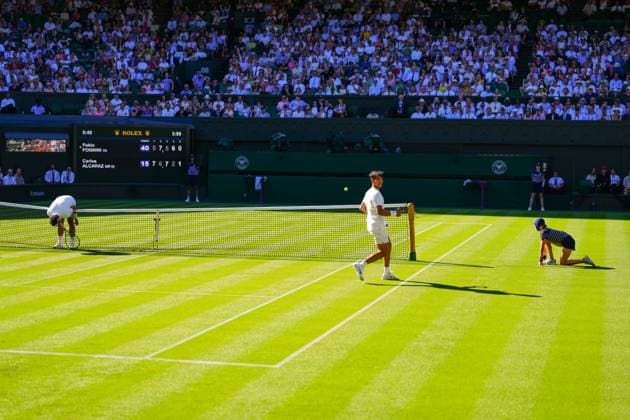 Carlos Alcaraz and Fabio Fognini during their first round match Wimbledon Tennis Championships, Day 1, The All England Lawn Tennis and Croquet Club, London, UK - 30 Jun 2025London The All England Lawn Tennis and United Kingdom  Copyright: xJavierxGarcia Shutterstockx 15378843iz