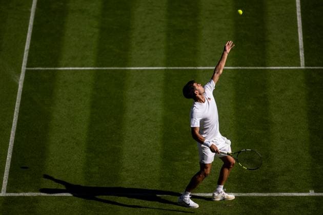 250630 Carlos Alcaraz of Spain competes in a first round singles tennis match during day 1 of Wimbledon on June 30, 2025 in London Photo Petter Arvidson BILDBYRAN kod PA PA1043 tennis wimbledon day 1 bbeng spanien  Copyright: PETTERxARVIDSON BB250630PA059