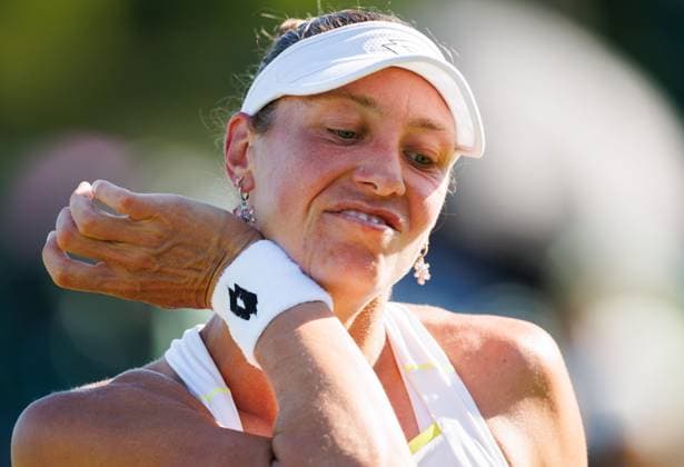 Belgian Yanina Wickmayer reacts during a tennis match between Belgian Wickmayer and Mexican Zarazua, in the first round of the women s singles at the 2025 Wimbledon grand slam tournament, Monday 30 June 2025 at the All England Tennis Club, in South-West London, Britain. BENOITxDOPPAGNE  x128145470x