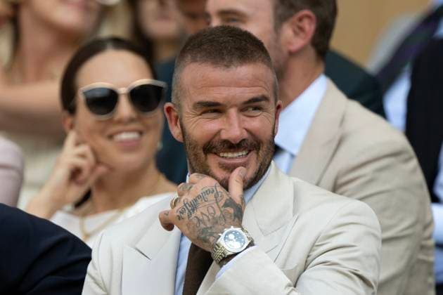 Day One: The Championships - Wimbledon 2025 LONDON, ENGLAND - JUNE 30: Sir David Beckham watches on during the Gentlemen s Singles first round match between Fabio Fognini of Italy and Carlos Alcaraz of Spain on day one of The Championships Wimbledon 2025 at All England Lawn Tennis and Croquet Club on June 30, 2025 in London, England. Sir David Beckham; David Beckham London All England Lawn Tennis and Croq England United Kingdom Copyright: xVisionhausx 776301249