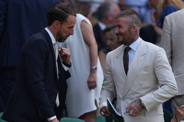 TENIS WIMBLEDON 2025 LONDYN 300625 N Z SIR GARETH SOUTHGATE I SIR DAVID BECKHAM W ROYAL BOX NA KORCIE CENTRALNYM OBIEKTU ALL ENGLAND LAWN TENNIS AND CROQUET CLUB MARCIN CHOLEWINSKI NEWSPIX.PL TENNIS WIMBLEDON 2025 LONDON 30062025 SIR GARETH SOUTHGATE I SIR DAVID BECKHAM IN THE ROYAL BOX ON THE CENTRE COURT IN ALL ENGLAND LAWN TENNIS AND CROQUET CLUB NEWSPIX.PL --- newspix.pl 