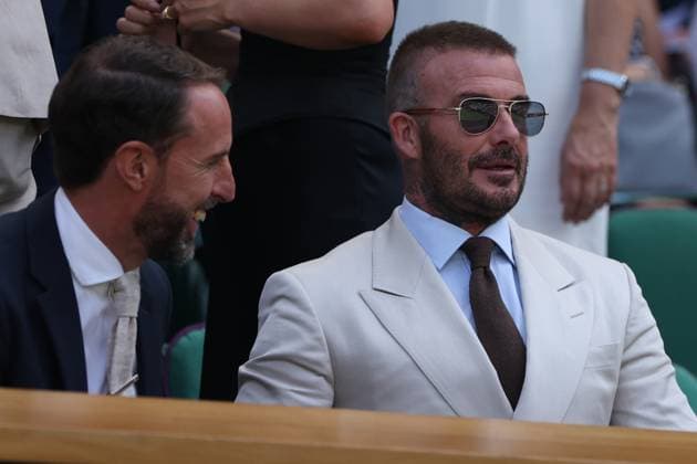 TENIS WIMBLEDON 2025 LONDYN 300625 N Z SIR GARETH SOUTHGATE I SIR DAVID BECKHAM W ROYAL BOX NA KORCIE CENTRALNYM OBIEKTU ALL ENGLAND LAWN TENNIS AND CROQUET CLUB MARCIN CHOLEWINSKI NEWSPIX.PL TENNIS WIMBLEDON 2025 LONDON 30062025 SIR GARETH SOUTHGATE I SIR DAVID BECKHAM IN THE ROYAL BOX ON THE CENTRE COURT IN ALL ENGLAND LAWN TENNIS AND CROQUET CLUB NEWSPIX.PL --- newspix.pl 