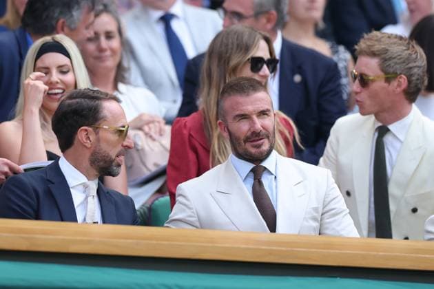 TENIS WIMBLEDON 2025 LONDYN 300625 N Z SIR GARETH SOUTHGATE I SIR DAVID BECKHAM W ROYAL BOX NA KORCIE CENTRALNYM OBIEKTU ALL ENGLAND LAWN TENNIS AND CROQUET CLUB MARCIN CHOLEWINSKI NEWSPIX.PL TENNIS WIMBLEDON 2025 LONDON 30062025 SIR GARETH SOUTHGATE I SIR DAVID BECKHAM IN THE ROYAL BOX ON THE CENTRE COURT IN ALL ENGLAND LAWN TENNIS AND CROQUET CLUB NEWSPIX.PL --- newspix.pl 