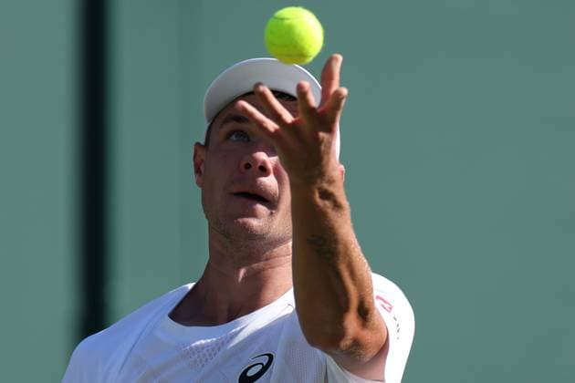 TENIS WIMBLEDON 2025 LONDYN 300625 N Z KAMIL MAJCHRZAK VS. M. BERRETTINI MARCIN CHOLEWINSKI NEWSPIX.PL TENNIS WIMBLEDON 2025 LONDON 30062025 KAMIL MAJCHRZAK DURING THE MATCH IN THE FIRST ROUND NEWSPIX.PL --- newspix.pl 