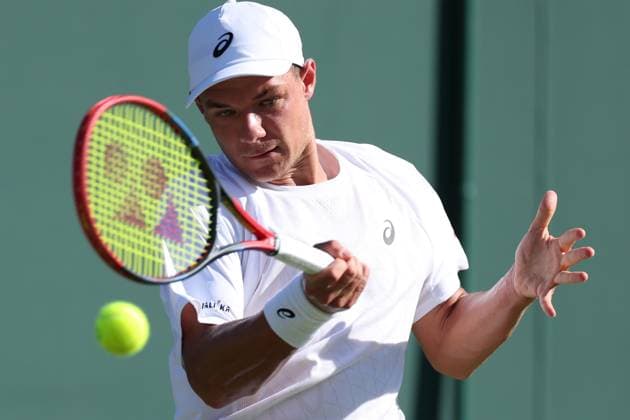 TENIS WIMBLEDON 2025 LONDYN 300625 N Z KAMIL MAJCHRZAK VS. M. BERRETTINI MARCIN CHOLEWINSKI NEWSPIX.PL TENNIS WIMBLEDON 2025 LONDON 30062025 KAMIL MAJCHRZAK DURING THE MATCH IN THE FIRST ROUND NEWSPIX.PL --- newspix.pl 