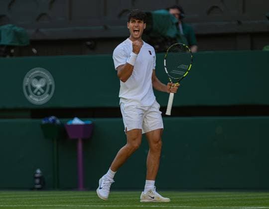 Tennis - Wimbledon Championship 2025 - Day 1 LONDON, ENGLAND - Monday, June 30, 2025: Carlos Alcaraz (ESP) celebrates during the Gentlemen s Singles 1st Round on Day One of The Championships Wimbledon 2025 at the All England Lawn Tennis and Croquet Club. Alcaraz won 7-5 6-7(5) 7-5 2-6 6-1. (Photo by Kirsten Holst Propaganda) LONDON All England Lawn Tennis and Croquet Club GREATER LONDON ENGLAND  Copyright: xKirstenxHolstx 2025-06-30-044-Wimbledon_Day_1