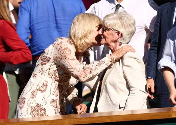Wimbledon Championships 2025 AELTC, Day One, London, UK - 30 06 2025 Chair of the AELTC Ms Doborah Jevans with Mrs Sandra Beckham in the Royal Box at Wimbledon on day one of the Championships London Wimbledon London GBR, UK NEWSPAPERS OUT Copyright: xMarkxGreenwoodx