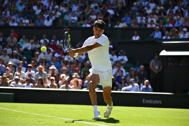Wimbledon - First Round Carlos Alcaraz (ESP) during his first round match at the 2025 Wimbledon Championships at the AELTC in London, GREAT BRITAIN, on June 30, 2025. Photo by Corinne Dubreuil ABACAPRESS.COM London United Kingdom  Copyright: xDubreuilxCorinne ABACAx