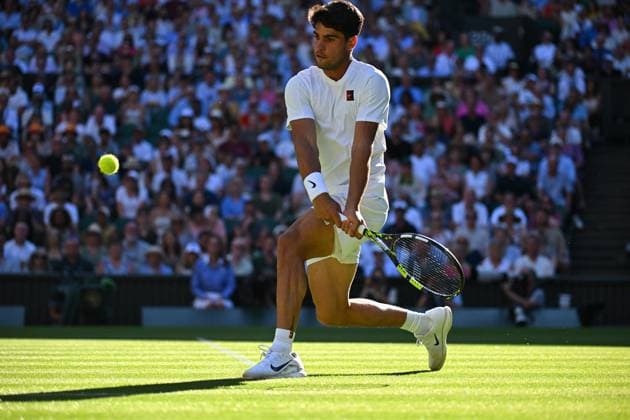 Wimbledon - First Round Carlos Alcaraz (ESP) during his first round match at the 2025 Wimbledon Championships at the AELTC in London, GREAT BRITAIN, on June 30, 2025. Photo by Corinne Dubreuil ABACAPRESS.COM London United Kingdom  Copyright: xDubreuilxCorinne ABACAx