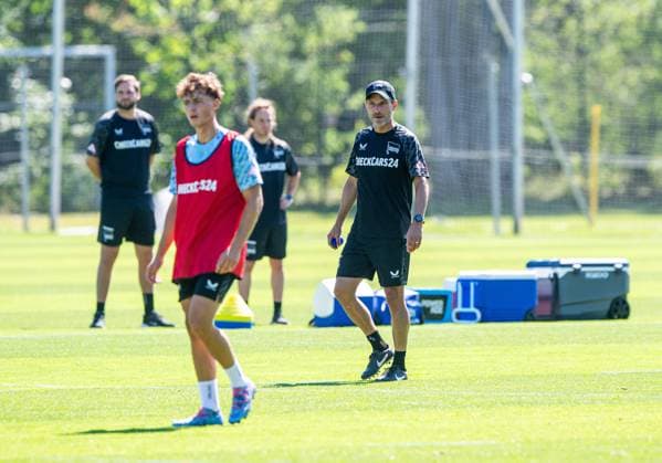 Soccer, Men, Season 2025 26, 2 Bundesliga, Hertha BSC, Training, f l Maurice Krattenmacher Hertha BSC , Coach Stefan Leitl Hertha BSC , 01 07 2025, Copyright: xSebastianxRäppold MatthiasxKochx