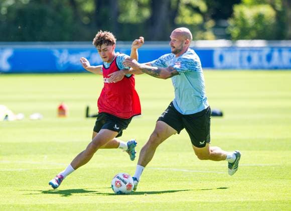 Soccer, Men, Season 2025 26, 2 Bundesliga, Hertha BSC, Training, f l Maurice Krattenmacher Hertha BSC , Toni Leistner Hertha BSC , 01 07 2025, Copyright: xSebastianxRäppold MatthiasxKochx