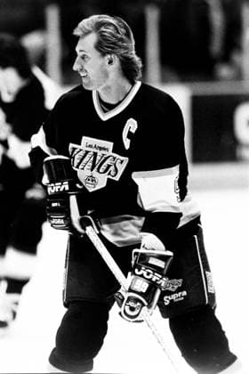 891215 Ishockey, NHL, Eishockey Herren, USA New Jersey Devils - Los Angeles Kings, 7-5: Wayne Gretzky, Los Angeles. *** 891215 Ice Hockey, NHL, New Jersey Devils Los Angeles Kings, 7 5 Wayne Gretzky, Los Angeles  Copyright: BILDBYRAN BB891215BB048