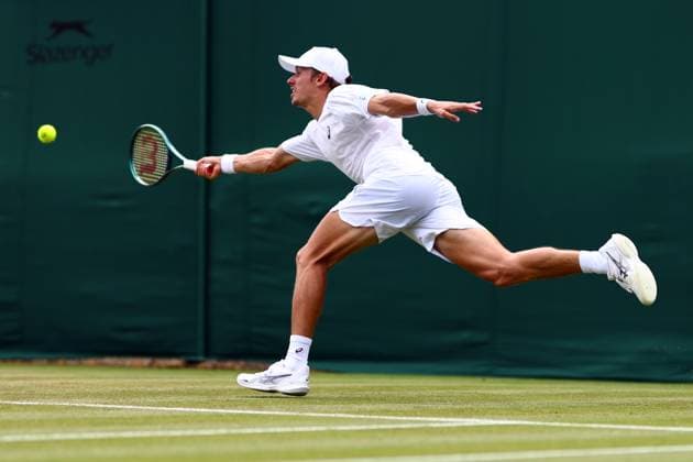 Alex de Minaur during his first round match Wimbledon Tennis Championships, Day 2, The All England Lawn Tennis and Croquet Club, London, UK - 01 Jul 2025London The All England Lawn Tennis and United Kingdom  Copyright: xJamesxMarsh Shutterstockx 15380418y