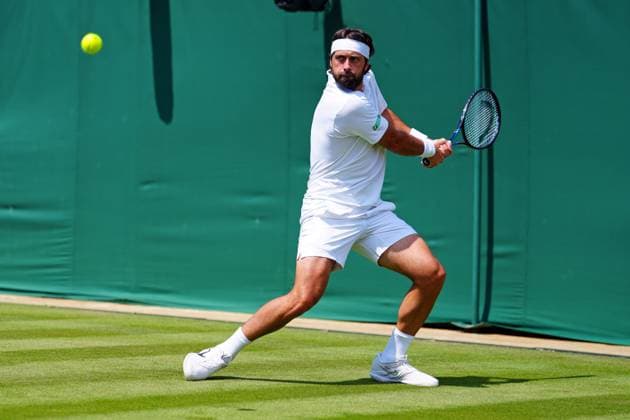 Nikoloz Basilashvili during his first round match Wimbledon Tennis Championships, Day 2, The All England Lawn Tennis and Croquet Club, London, UK - 01 Jul 2025London The All England Lawn Tennis and United Kingdom  Copyright: xJavierxGarcia Shutterstockx 15380417ad